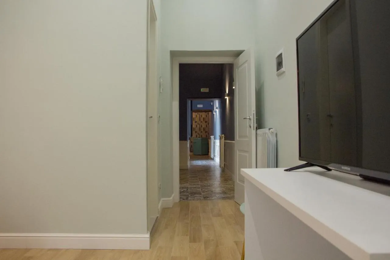 Wanderlust Naples A Place To Stay Pensionat